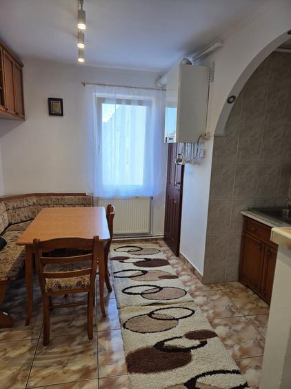Apartament cu 2 camere decomandat în Pandurilor
