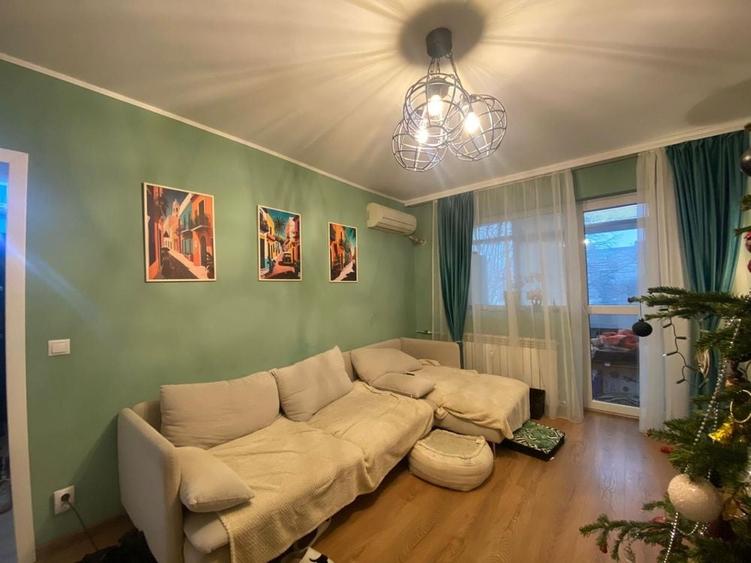 Apartament cu 4 camere nedecomandat în Bucureștii Noi