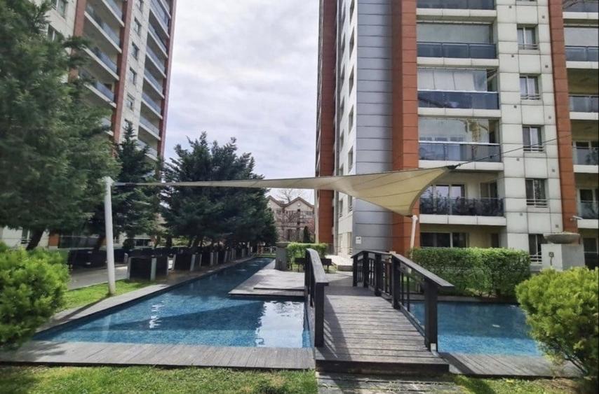 Apartament cu 2 camere semidecomandat, mobilat în Dudești