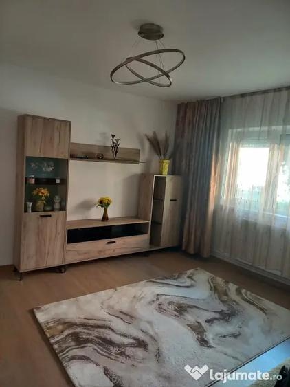 Apartament cu 2 camere semidecomandat în Vitrometan