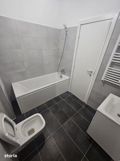 Apartament cu 2 camere decomandat în Podu Roș