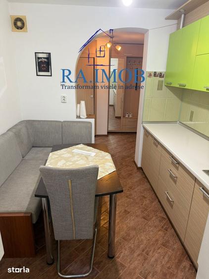 Apartament cu 2 camere decomandat în Malu Roșu