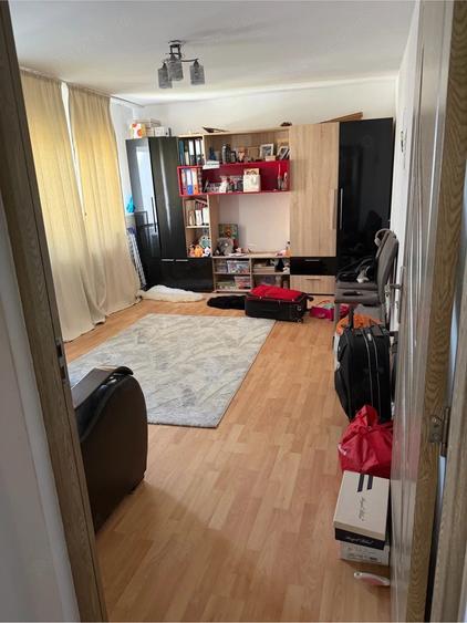 Apartament cu 2 camere decomandat în Soarelui