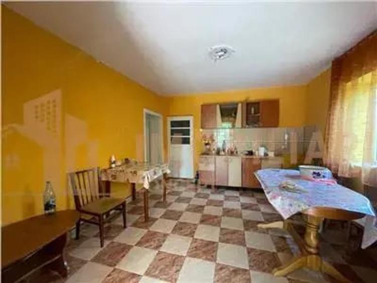 Casă cu Teren 2430 Mp în Satulung