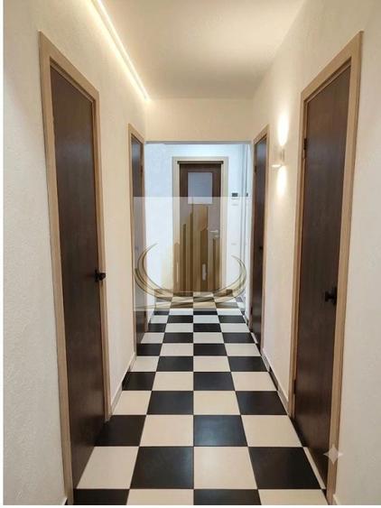 Apartament cu 3 camere decomandat, mobilat în Berceni