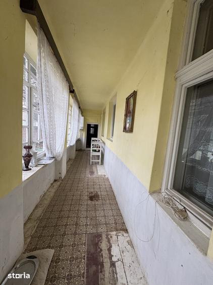 Casă cu 4 camere cu Teren 3767 Mp în Borș