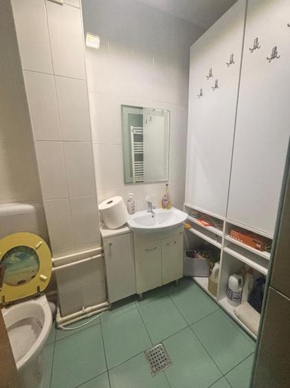 Casă individuală cu 5 camere cu Teren 180 Mp în Rahova