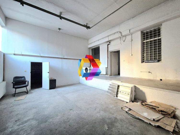 Spațiu comercial, de 200 mp, în Centrul Civic