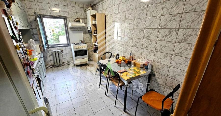 Apartament cu 4 camere decomandat, mobilat în Mănăștur