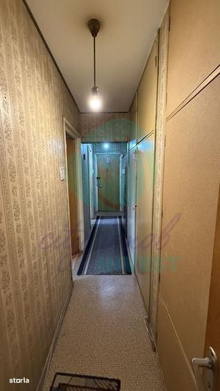 Apartament cu 3 camere semidecomandat în Lacul Tei