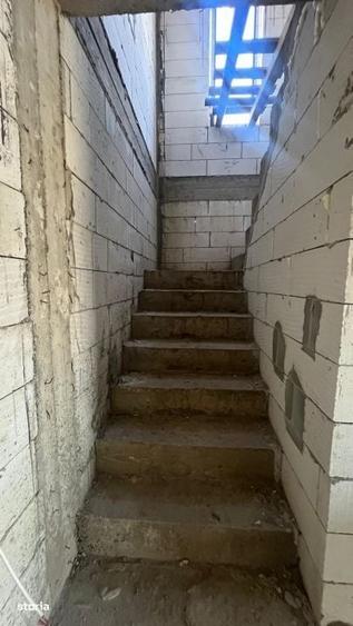 Casă cu 4 camere în Șimnicu de Jos