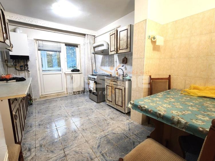 Apartament cu 4 camere decomandat în Lunca Cetățuii