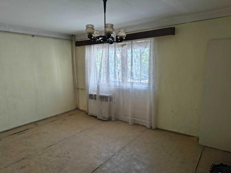 Apartament cu 2 camere decomandat în Gară