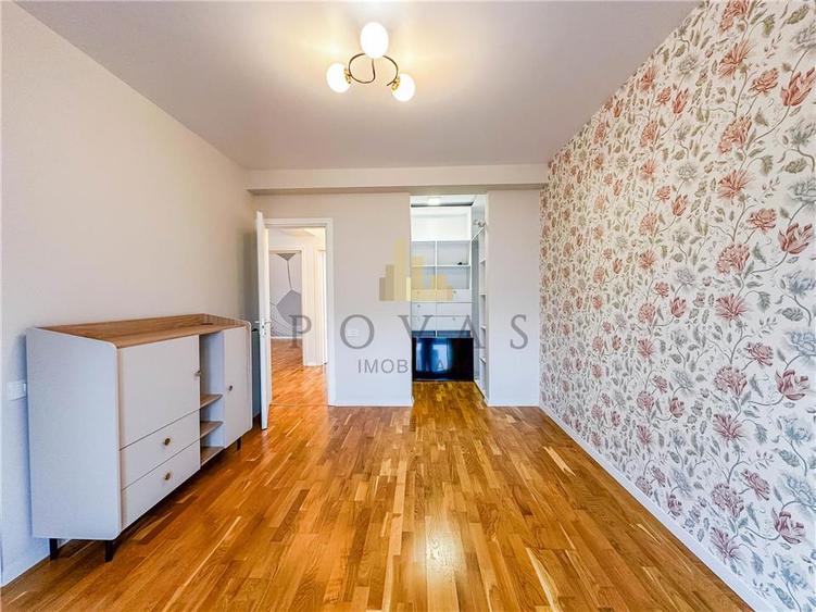Duplex cu 5 camere cu Canalizare în Vest