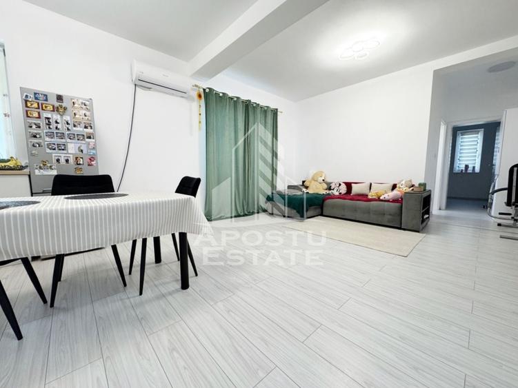 Apartament cu 2 camere semidecomandat, mobilat în Giroc