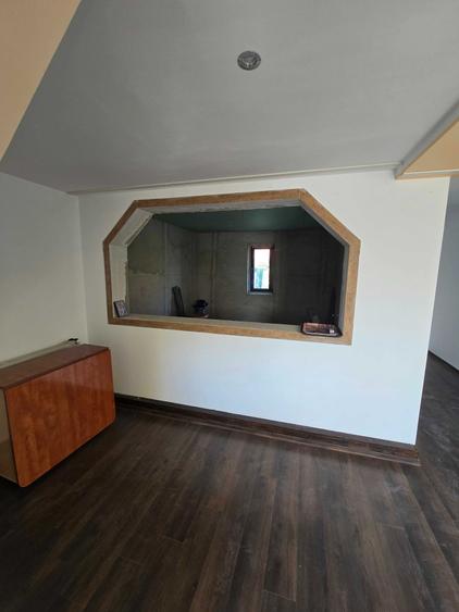Casă cu 2 camere în Piscu