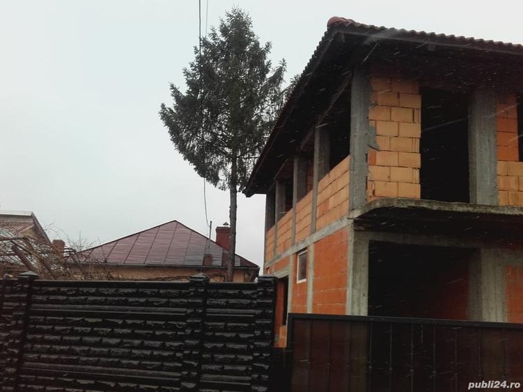 Casă cu 4 camere cu Teren 314 Mp în Bariera Vâlcii