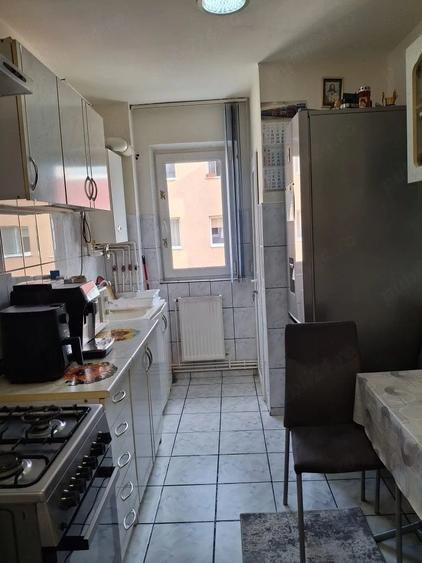 Apartament cu 2 camere semidecomandat în Noua