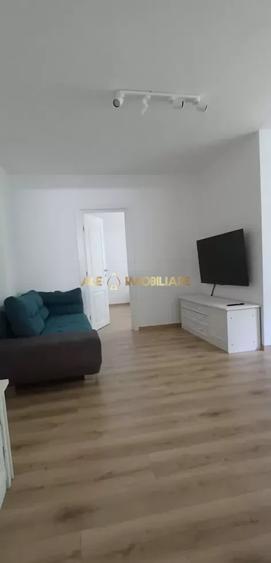 Apartament cu 3 camere decomandat, mobilat în Berceni