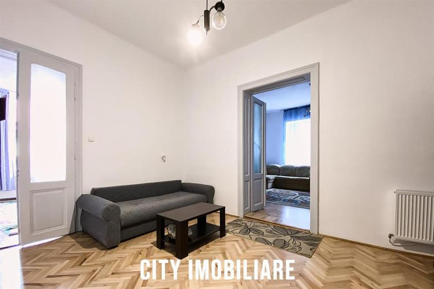 Apartament cu 4 camere circular, mobilat în Gruia