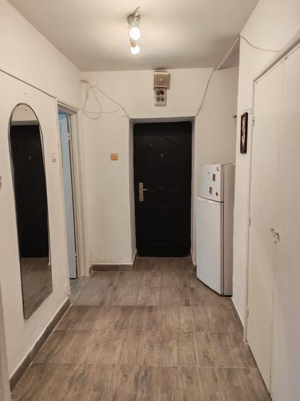 Garsonieră decomandată, mobilată în Dristor