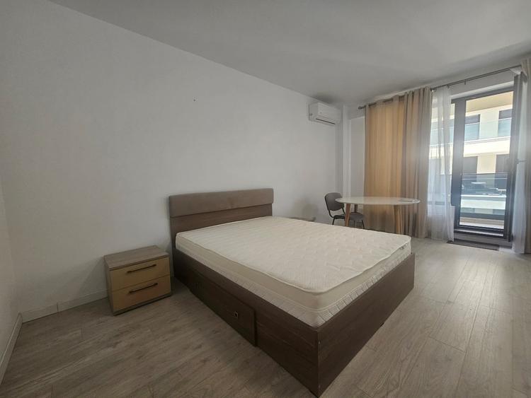 Garsonieră decomandată, mobilată în Pipera