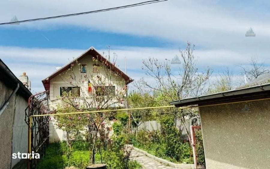 Casă cu 5 camere cu Teren 491 Mp în Central