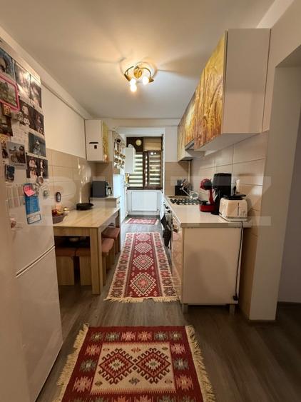 Apartament cu 2 camere decomandat, mobilat în Central
