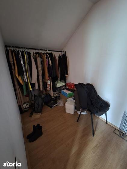 Casă cu 5 camere cu Teren 1800 Mp în Central