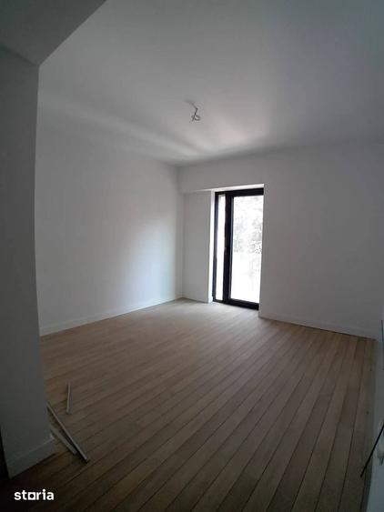 Apartament cu 3 camere în 13 Septembrie