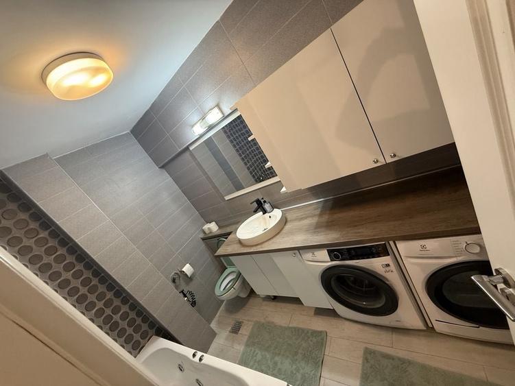 Apartament cu 4 camere decomandat în Octavian Goga
