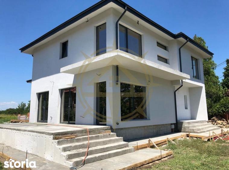 Casă cu 5 camere cu Teren 405 Mp în Corbeanca