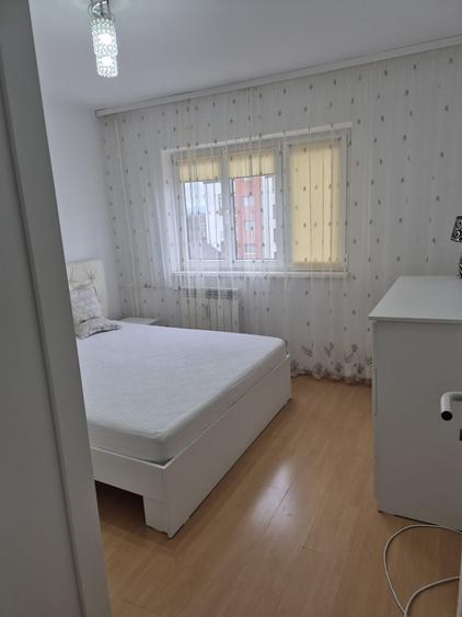 Apartament cu 2 camere decomandat în Dornești