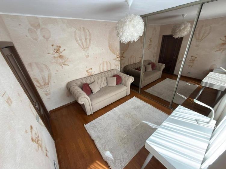 Apartament cu 3 camere în Europa