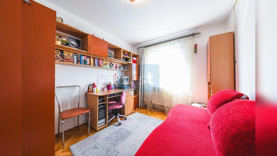 Apartament cu 4 camere decomandat, mobilat în Grigorescu