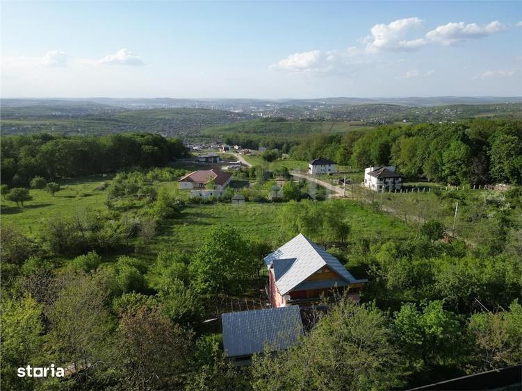 Casă cu 3 camere în Sticlăria