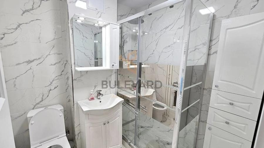 Apartament cu 3 camere decomandat în Zorilor