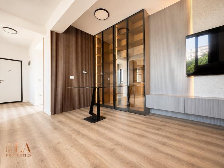 Penthouse cu 3 camere decomandat în Bragadiru