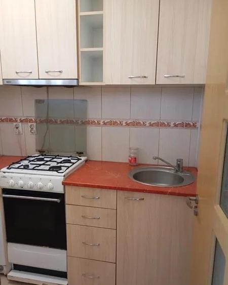 Garsonieră semidecomandată în Podul de Piatră