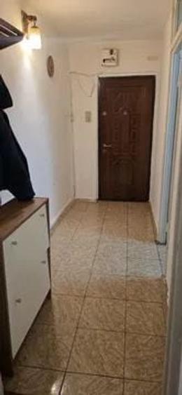Apartament cu 2 camere semidecomandat, mobilat în Lipovei