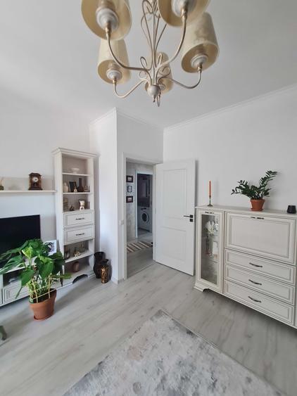 Vand apartament 3 camere bloc finalizat in 2023 situat pe str Sg Ilie Petre et 1/5,mobilat ,utilat +loc parcare privat ,108 mii negociabil. - 6