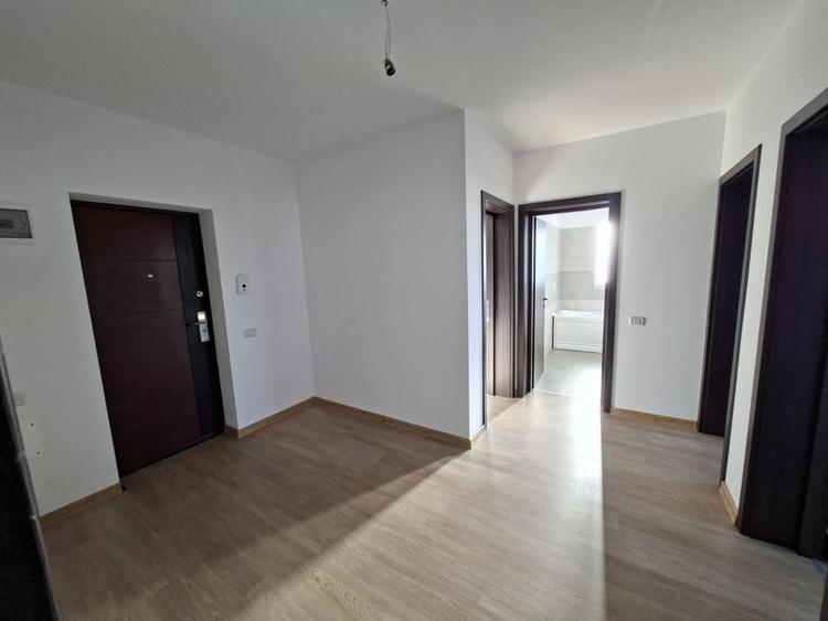 Apartament cu 2 camere decomandat în Sânpetru