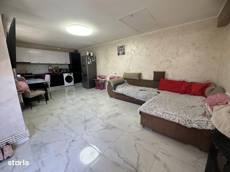 Casă cu 3 camere în Chercea