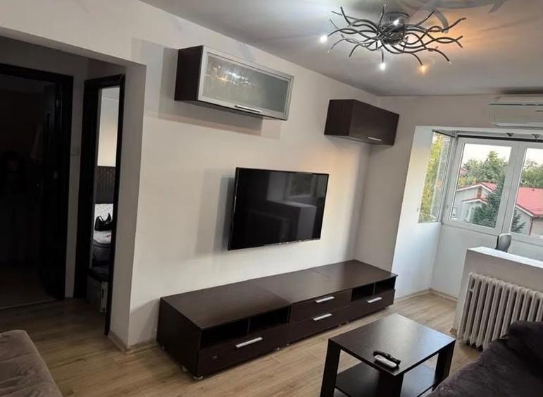 Apartament cu 2 camere decomandat, mobilat în Băneasa