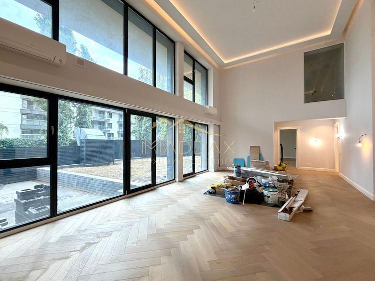 Apartament cu 4 camere în Străulești