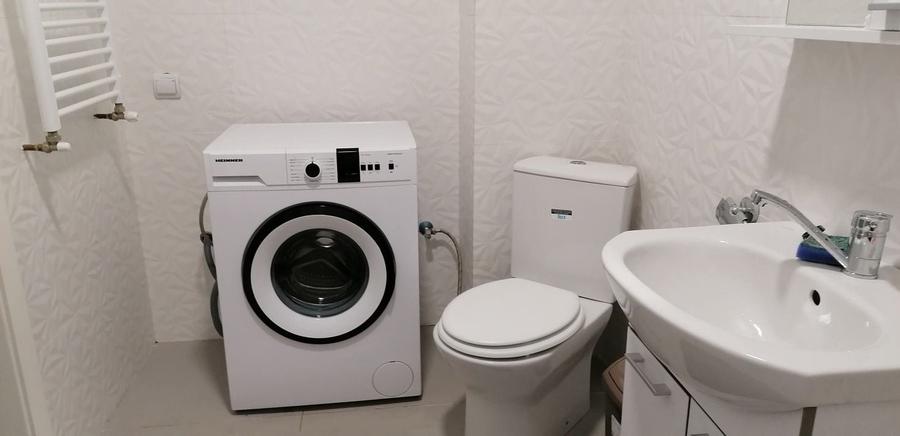 Inchiriez apartament cu doua camere foarte mari in White Tower (complet utilat) 2500 lei. - 3