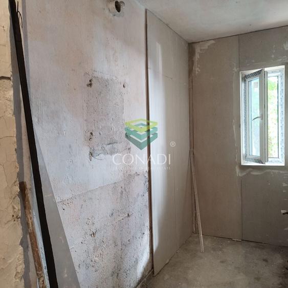 Garsonieră decomandată în Dristor