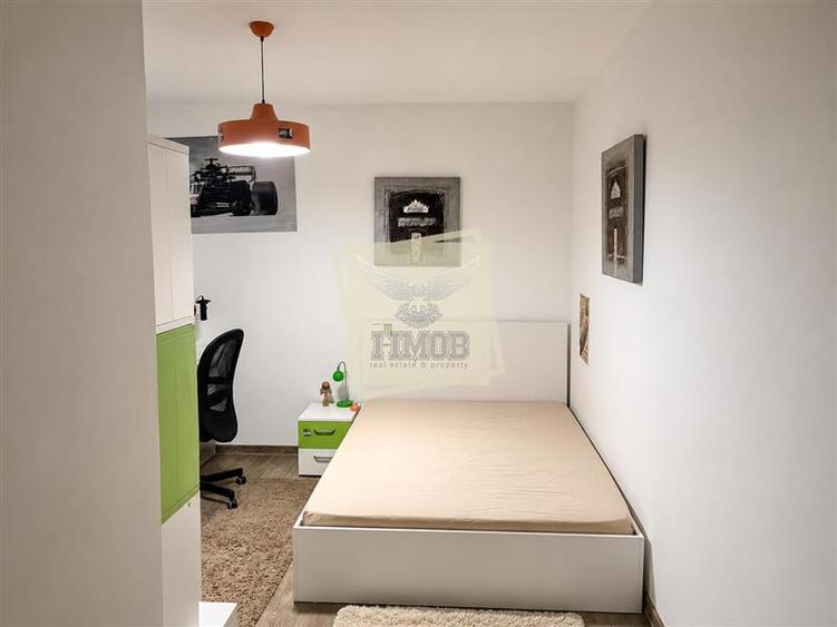 Apartament cu 3 camere decomandat, mobilat în Aeroport