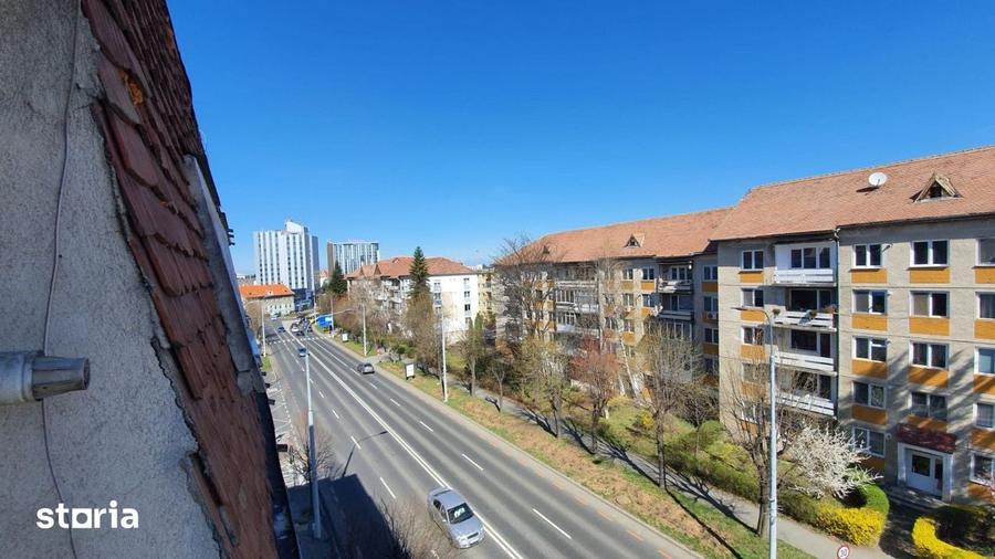 Garsonieră decomandată în Central