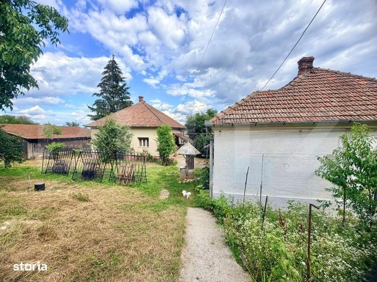 Casă cu 4 camere în Pâclișa